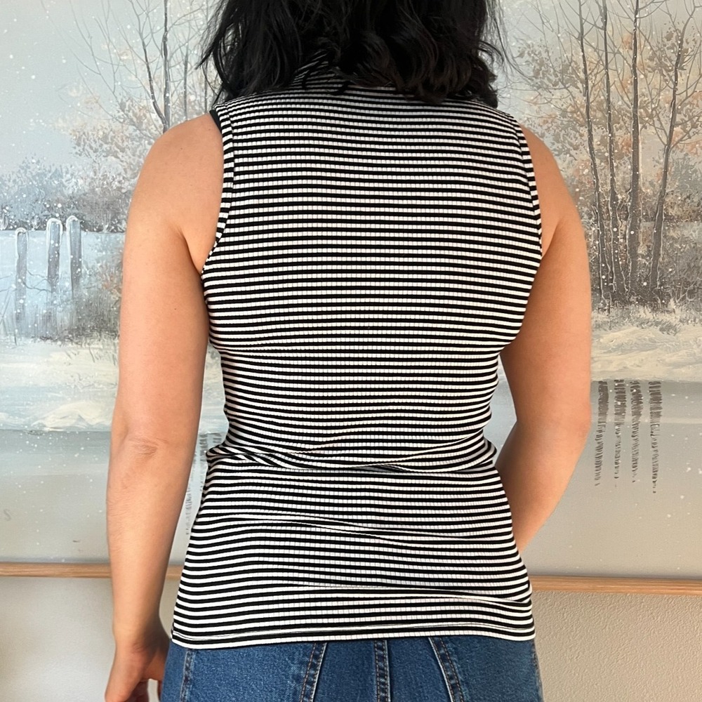 Athleta Striped Sleeveless Turtleneck Top Black White Ribbed‎ Womens Small - Picture 8 of 10